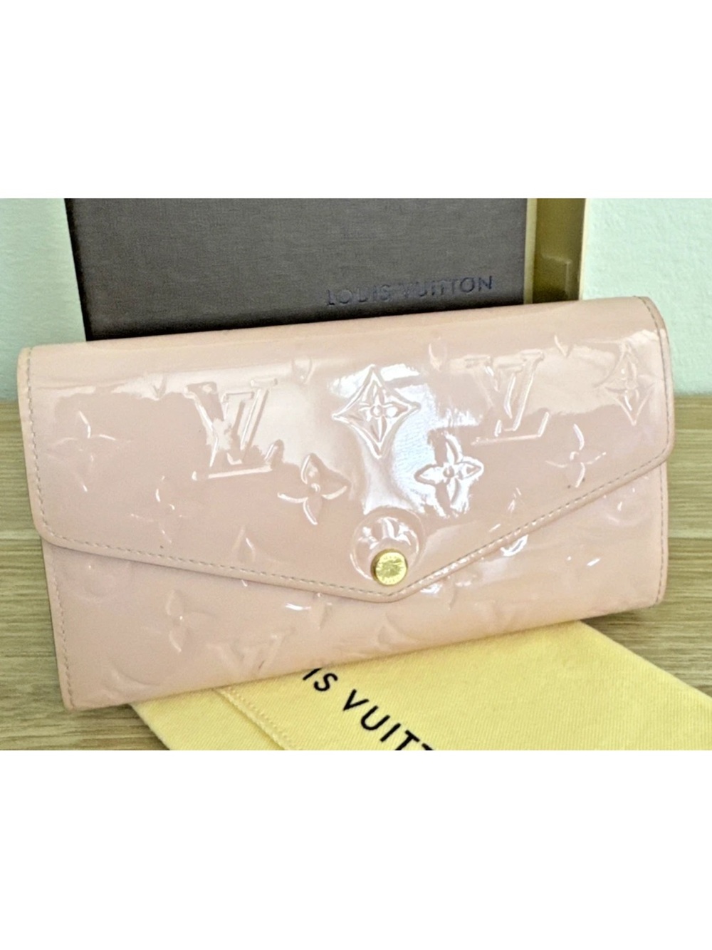 Louis Vuitton Light Pink Vernis Envelope Wallet with Gold Snap